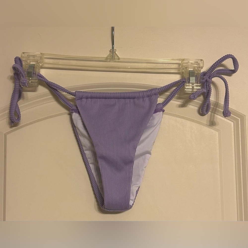 Princess Polly bikini bottom size small